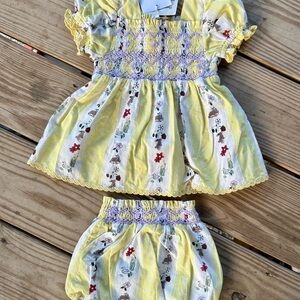 Shirley Bredal Smocked Outfit • 2-Piece Set • 6–12M • Bunny Print